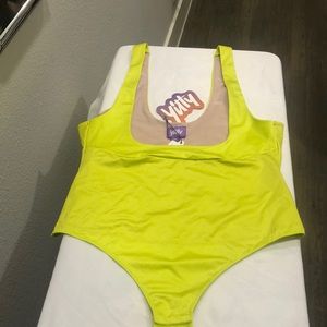 Yitty Headliner shaping open bust thong bodysuit, size 1X, color limelight, NEW